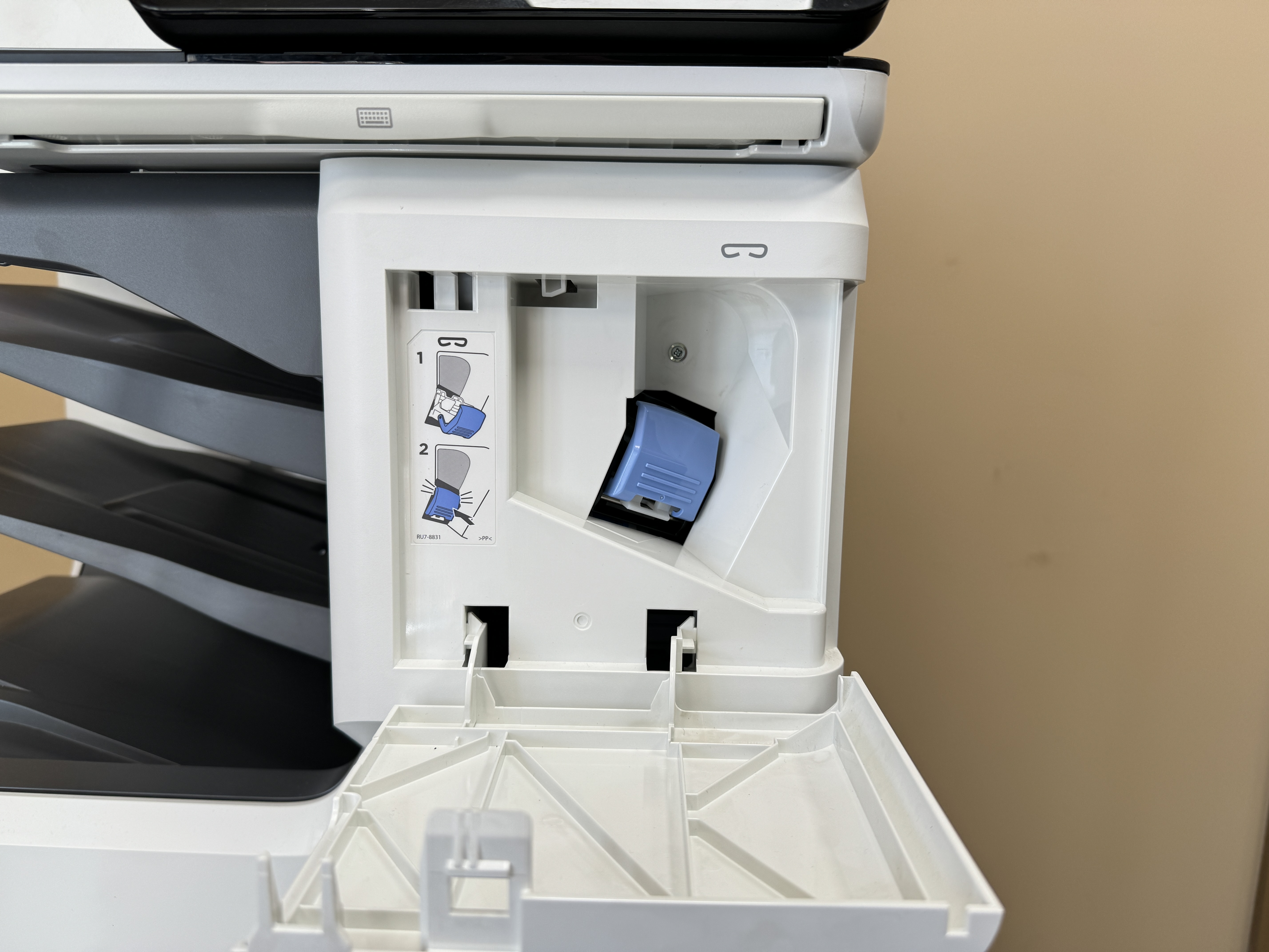 Staple cartridge of a HP m682 mfp.