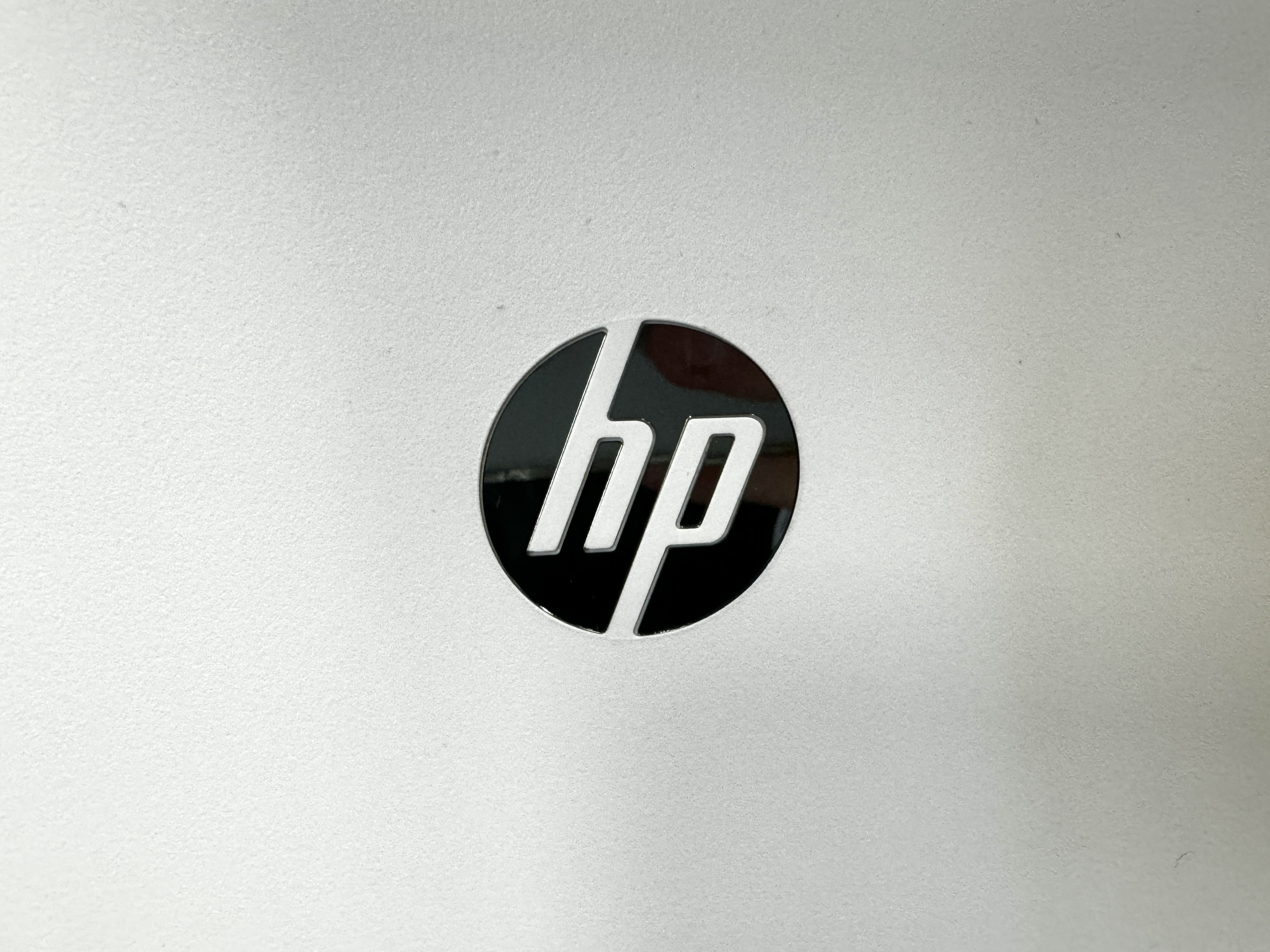 HP logo. 
