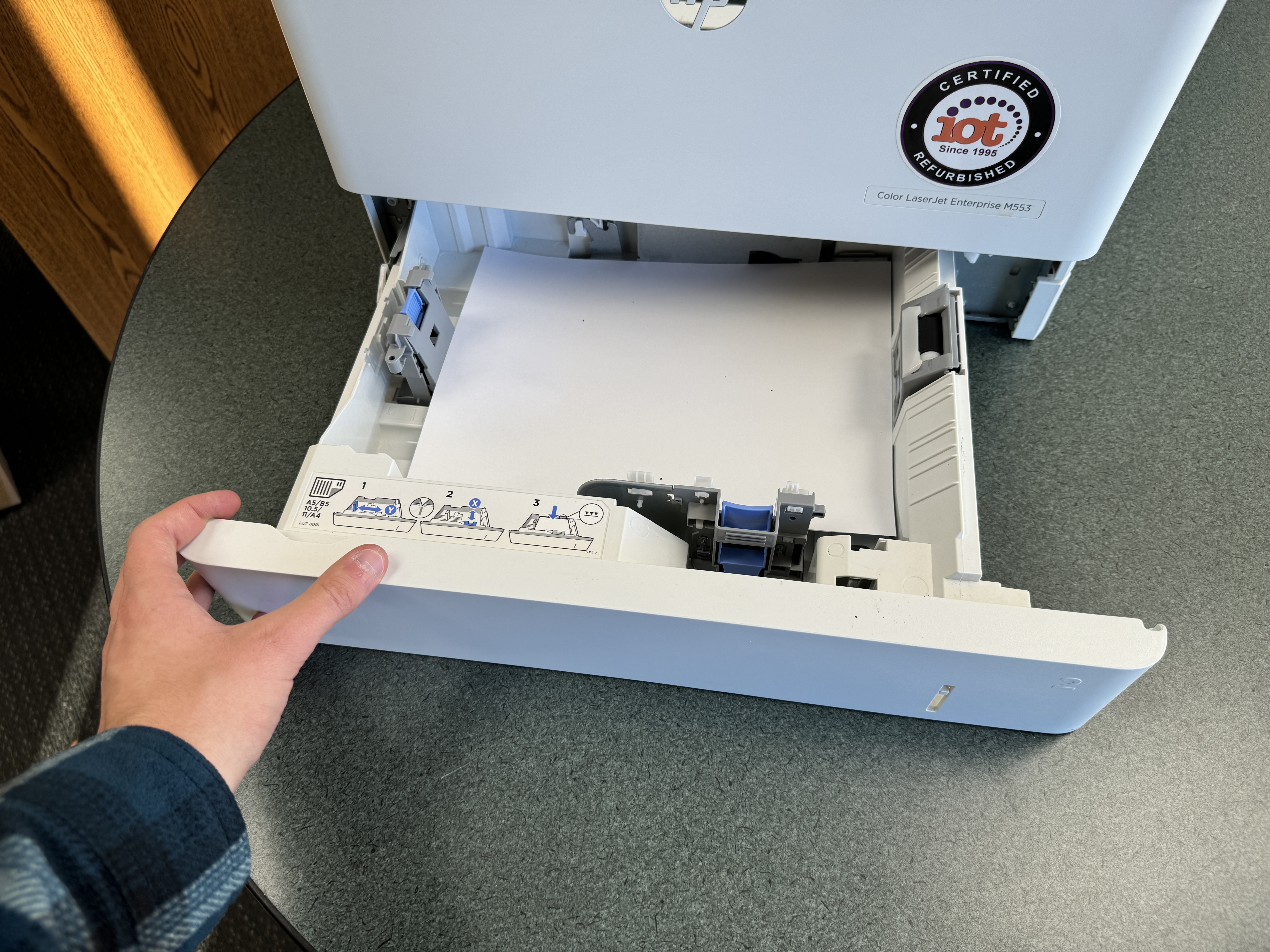 Paper tray for a color laser printer lease.