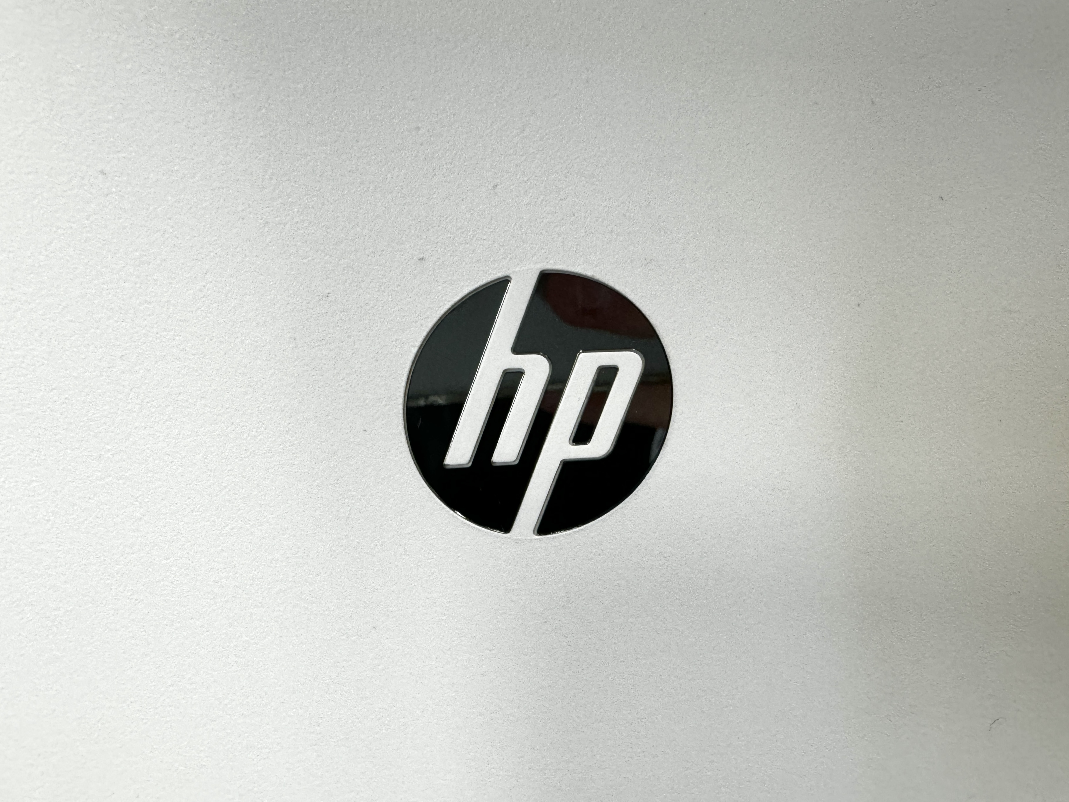 HP logo.